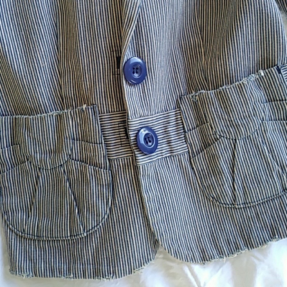 Jacket - Picture 2 of 4